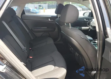 2018 Kia Optima Lx z USA, uszkodzony, nr VIN 5XXGT4L30JG256738